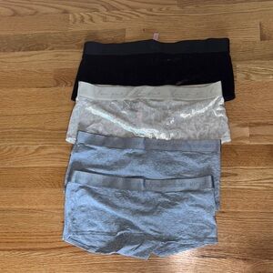 BUNDLE 4 NWT LARGE VS/PINK BOYSHORT PANTIES ($50 MARP)